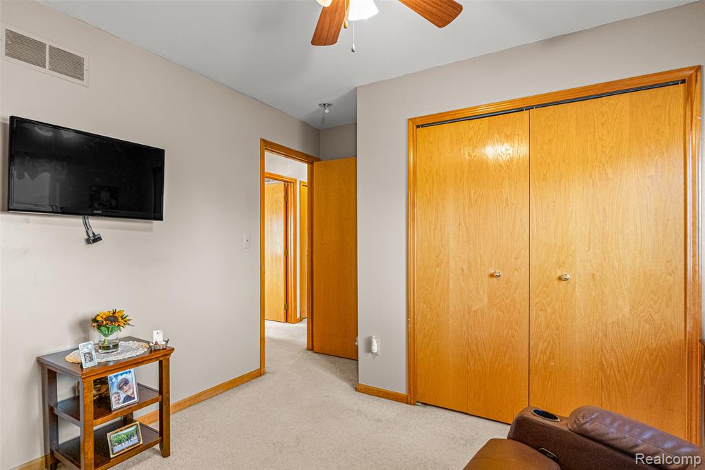 780 Saint Johns Boulevard, Lincoln Park, MI 48146 — Photo 21