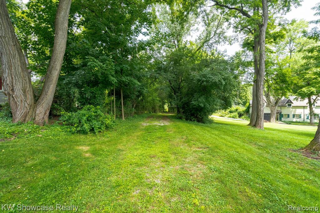 43550 RESERVOIR Street, Plymouth, MI 48170 — Photo 8