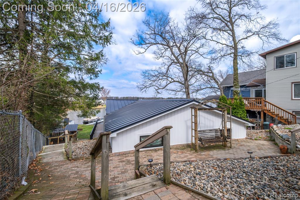 16436 Hilltop Drive, Linden, MI 48451 — Photo 6