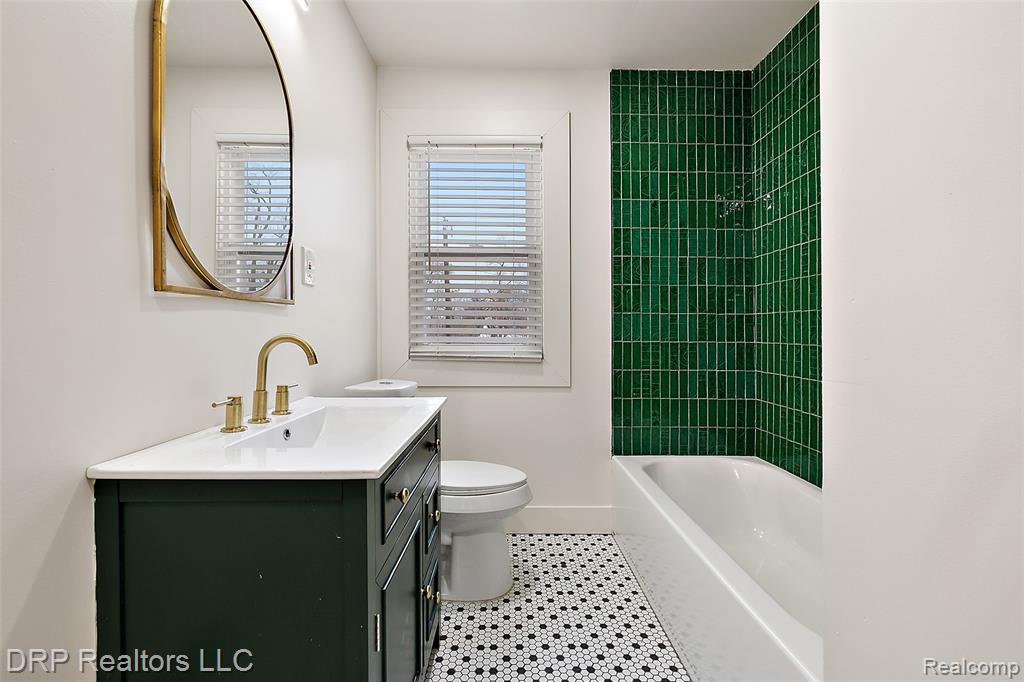 14974 Cheyenne Street, Detroit, MI 48227 — Photo 23