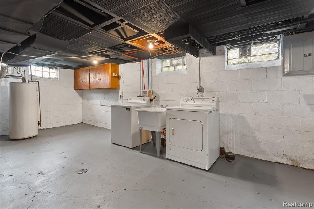 8604 Meyers Road, Detroit, MI 48228 — Photo 39
