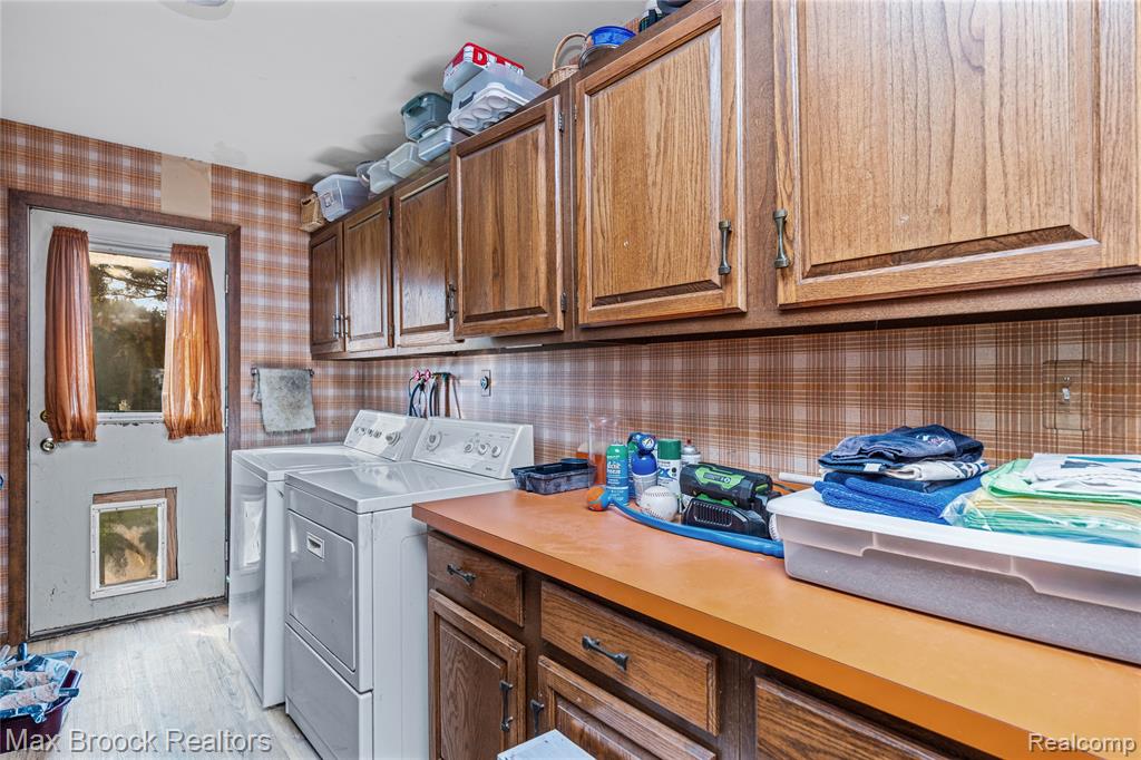 4622 Fleck Drive, Hartland, MI 48430 — Photo 31