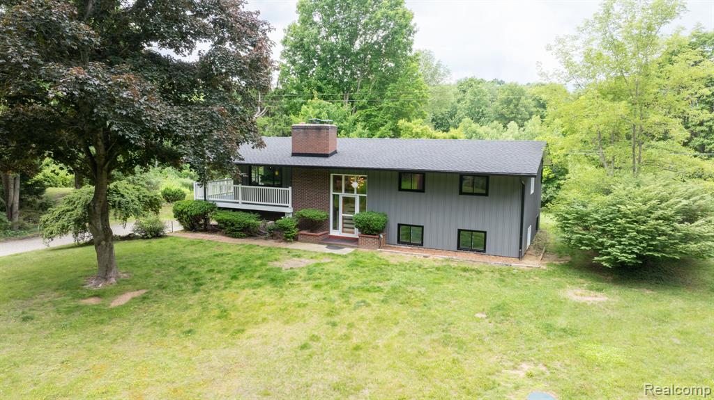 7333 Toma Road, Dexter, MI 48130 — Photo 2