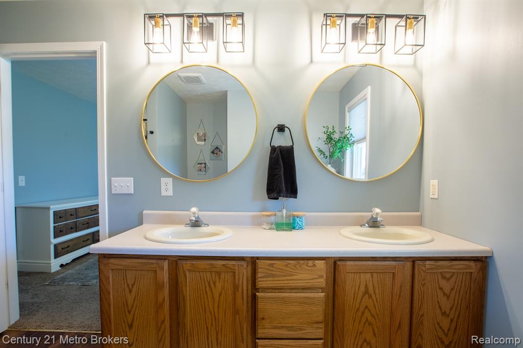 6278 Grand Blanc Road, Swartz Creek, MI 48473 — Photo 15