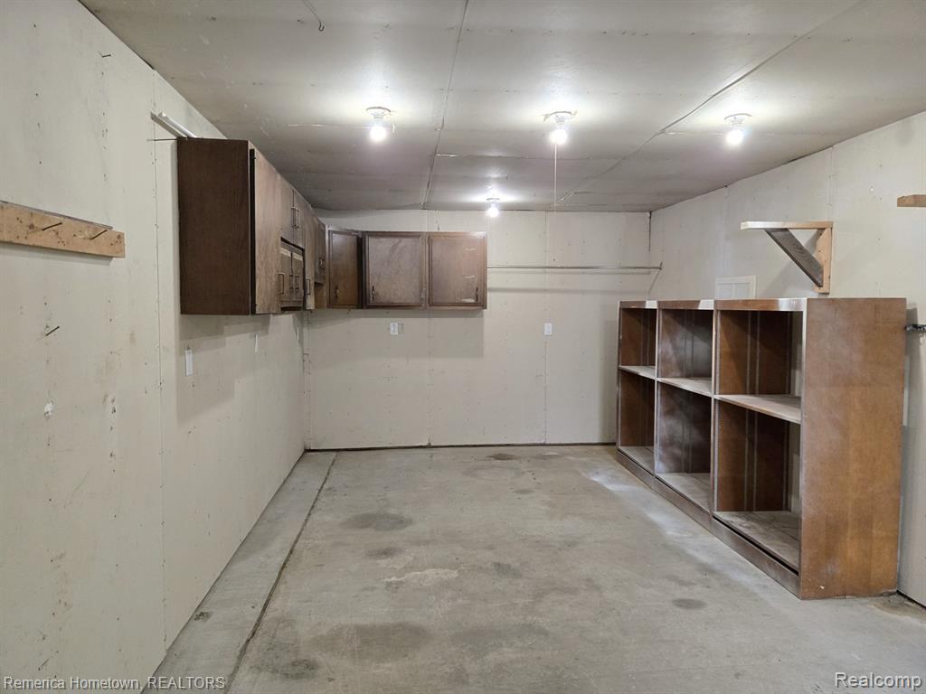 571 W Saratoga Street, Ferndale, MI 48220 — Photo 24