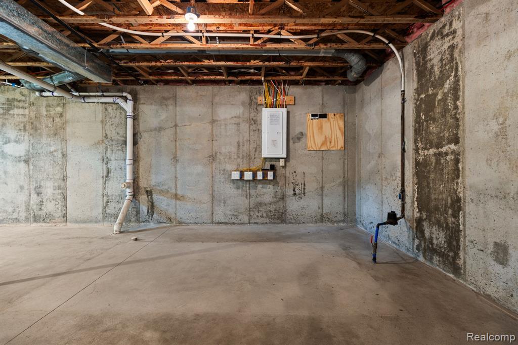 102 Wiard Road, Ypsilanti, MI 48198 — Photo 34