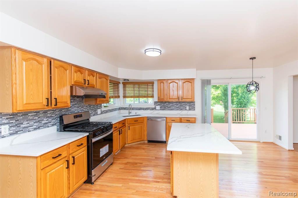 1454 AZIZ Drive, Canton, MI 48188 — Photo 21