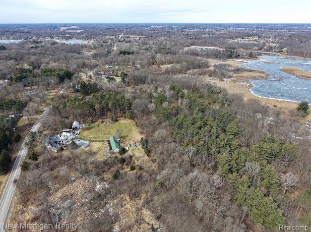11461 WHITE LAKE Road, Fenton, MI, 48430