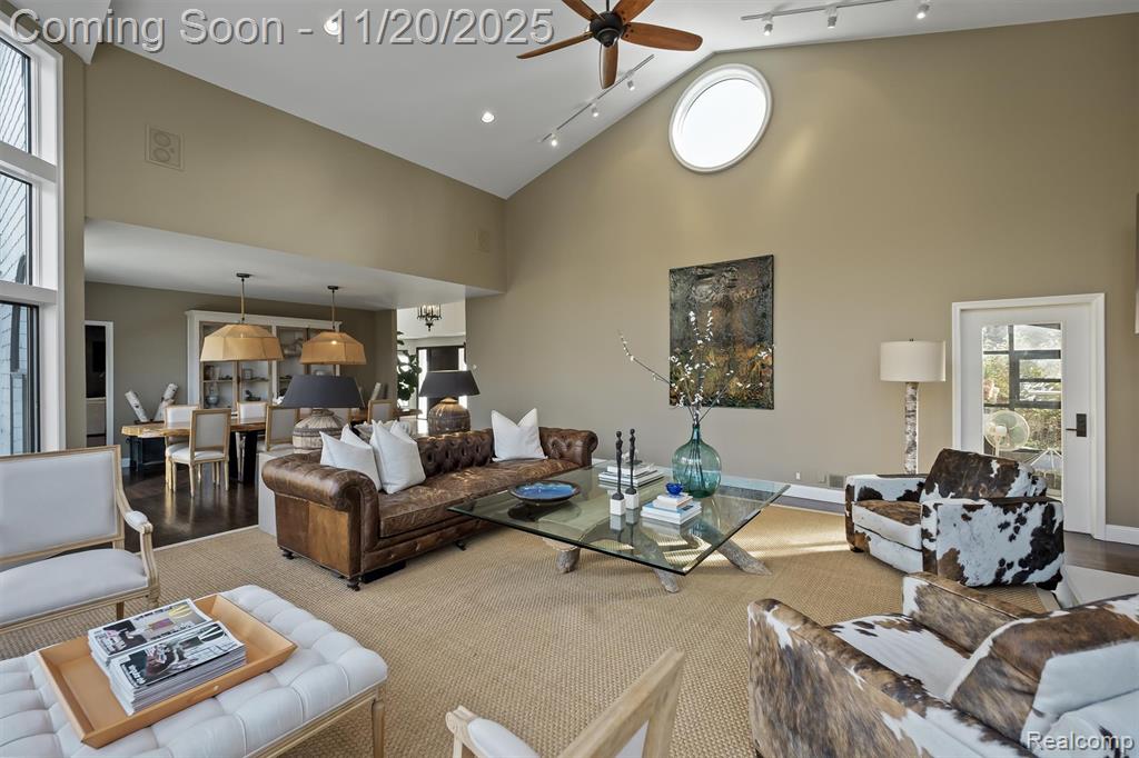 5764 Bloomfield Glens Road, West Bloomfield, MI — Photo 8