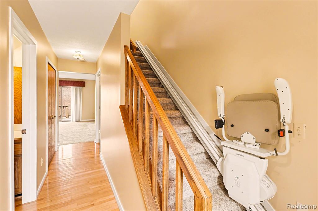 6824 Northcrest Way E, Clarkston, MI — Photo 5