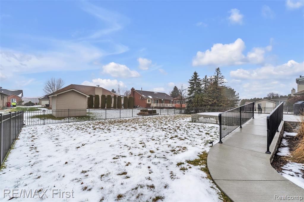47179 Southern Cross Drive, Macomb, MI 48044 — Photo 27