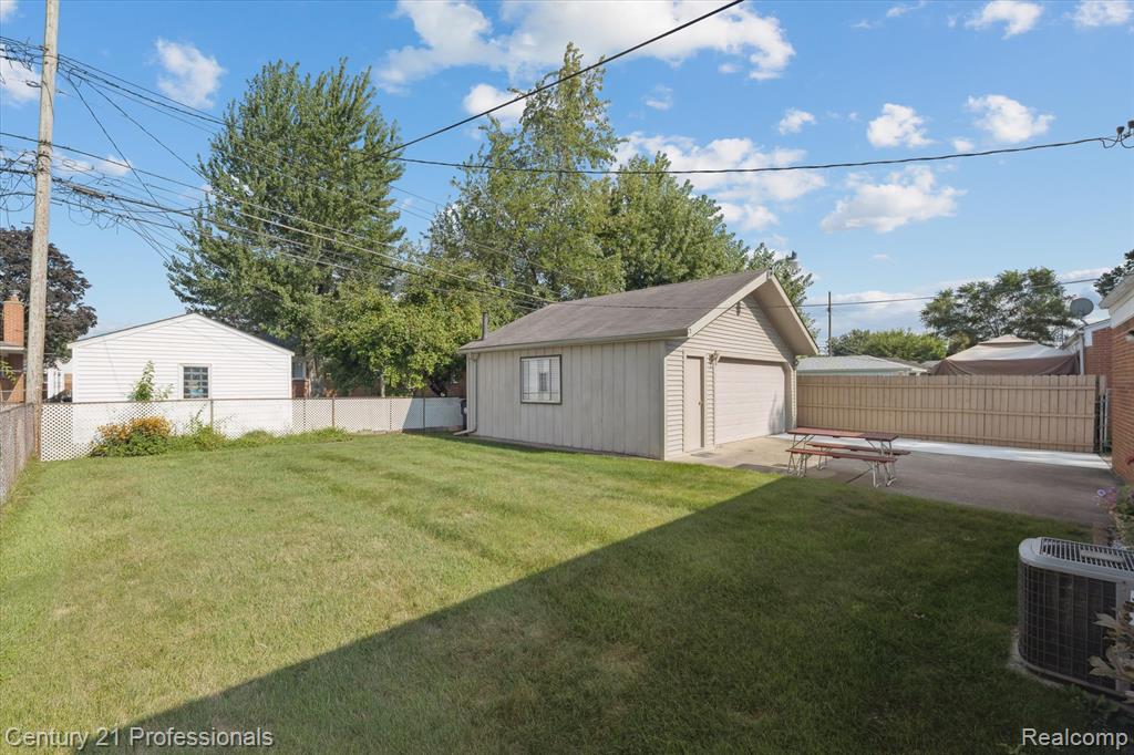 9022 Winston, Redford, MI 48239 — Photo 37