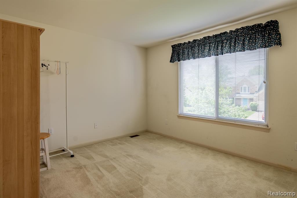 45536 MORNINGSIDE Road, Canton, MI 48187 — Photo 23