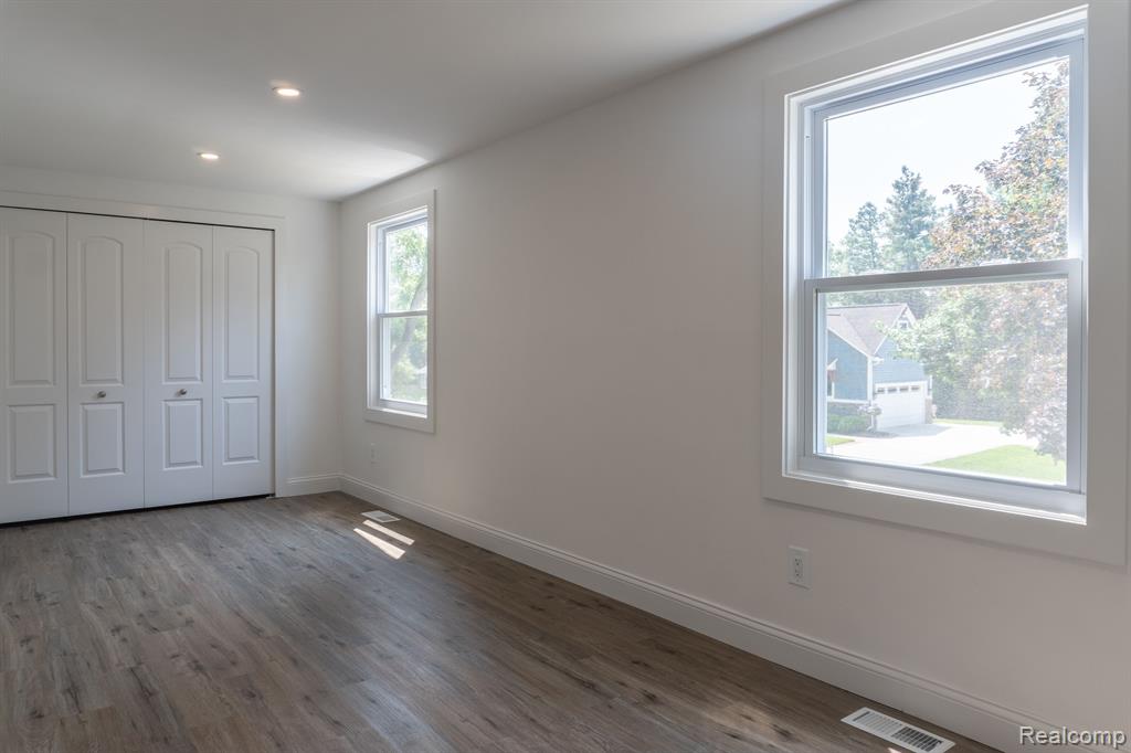 46236 SUNSET Street, Northville, MI 48167 — Photo 29