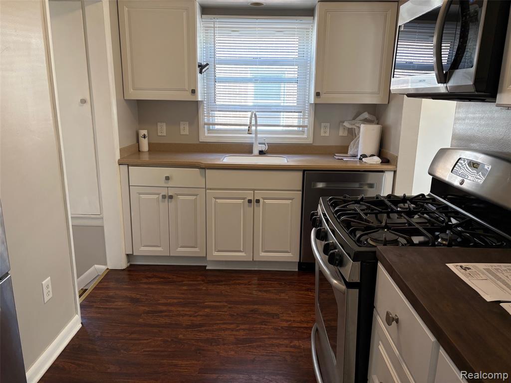 8434 Quandt Avenue, Allen Park, MI 48101 — Photo 6