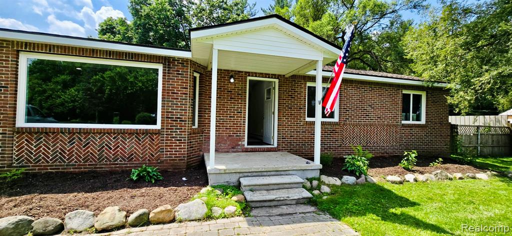 20891 Winifred Court, Pinckney, MI 48169 — Photo 21