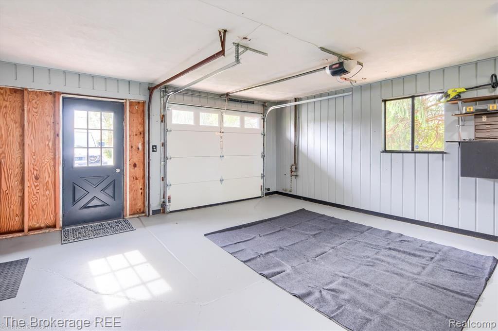 9223 Lapeer Road, Davison, MI 48423 — Photo 43