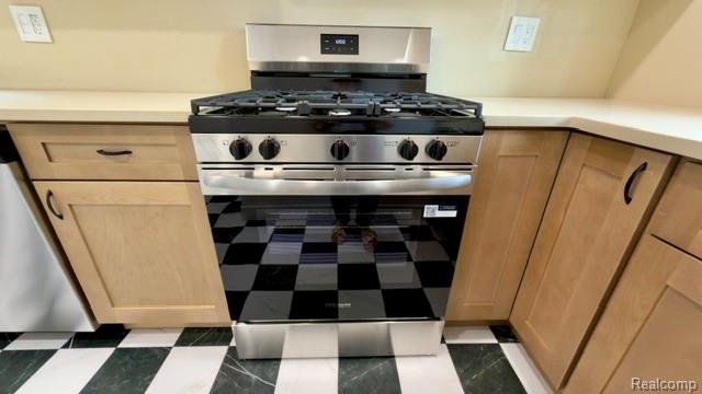 5535 Yorkshire Road, Detroit, MI 48224 — Photo 8
