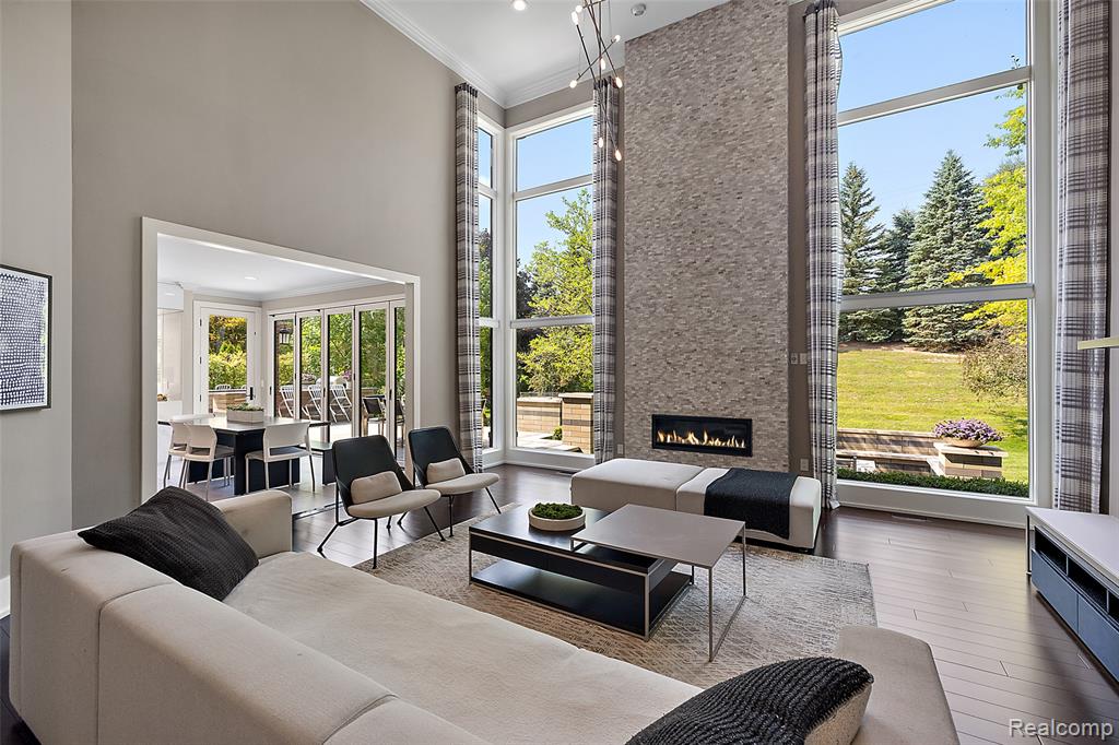 628 Springview Drive, Rochester, MI 48307 — Photo 12