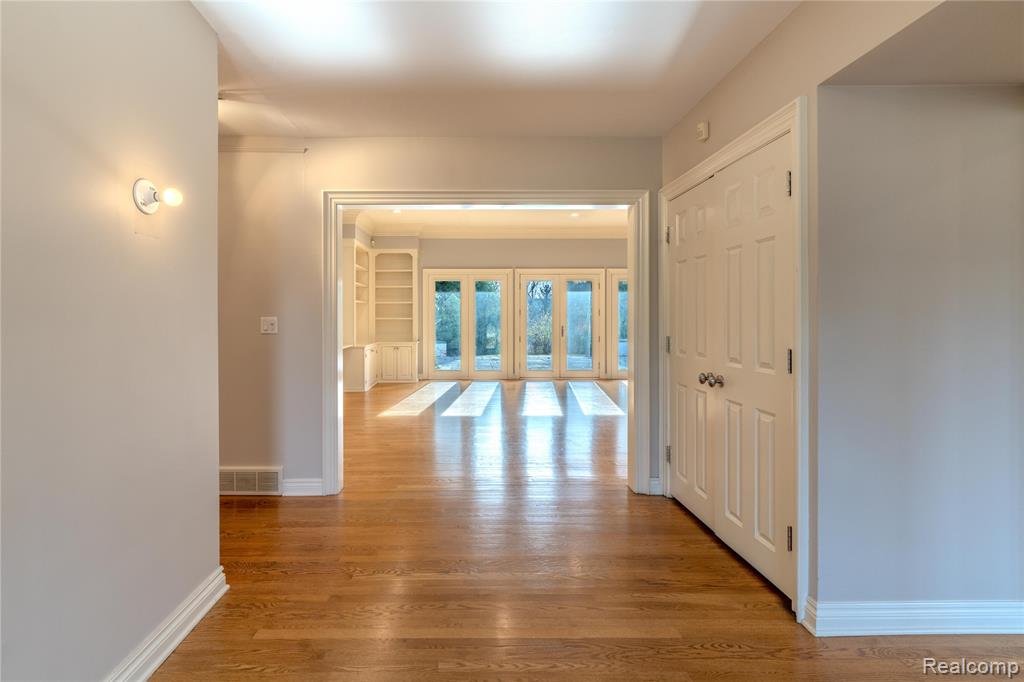 591 Rudgate Road, Bloomfield Hills, MI 48304 — Photo 45