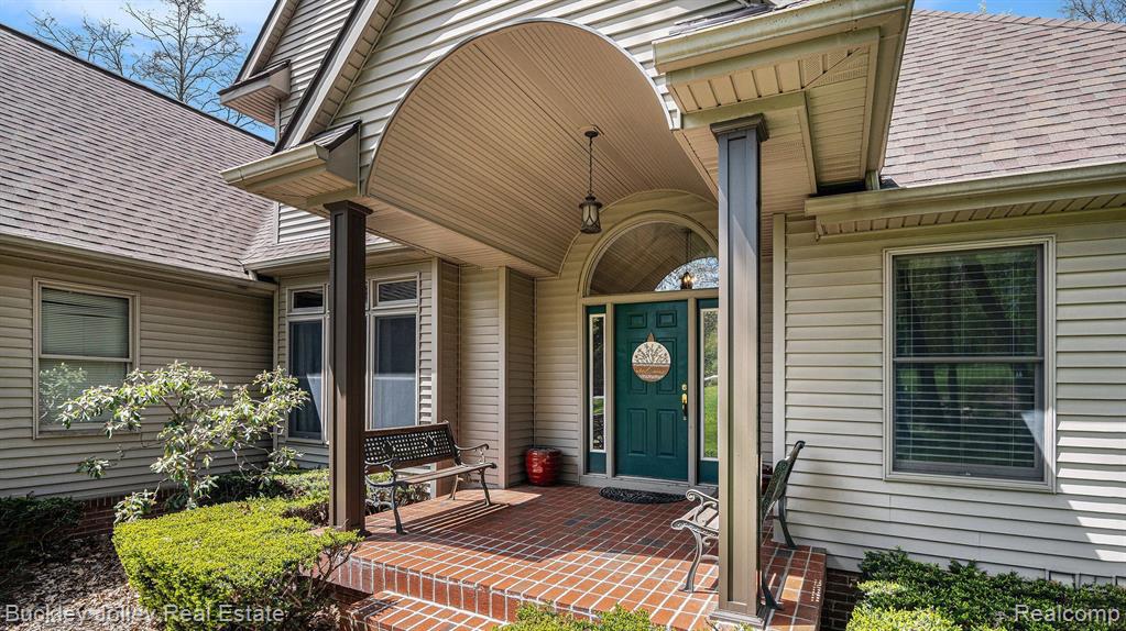 6858 CORRIGAN Drive, Brighton, MI 48116 — Photo 20