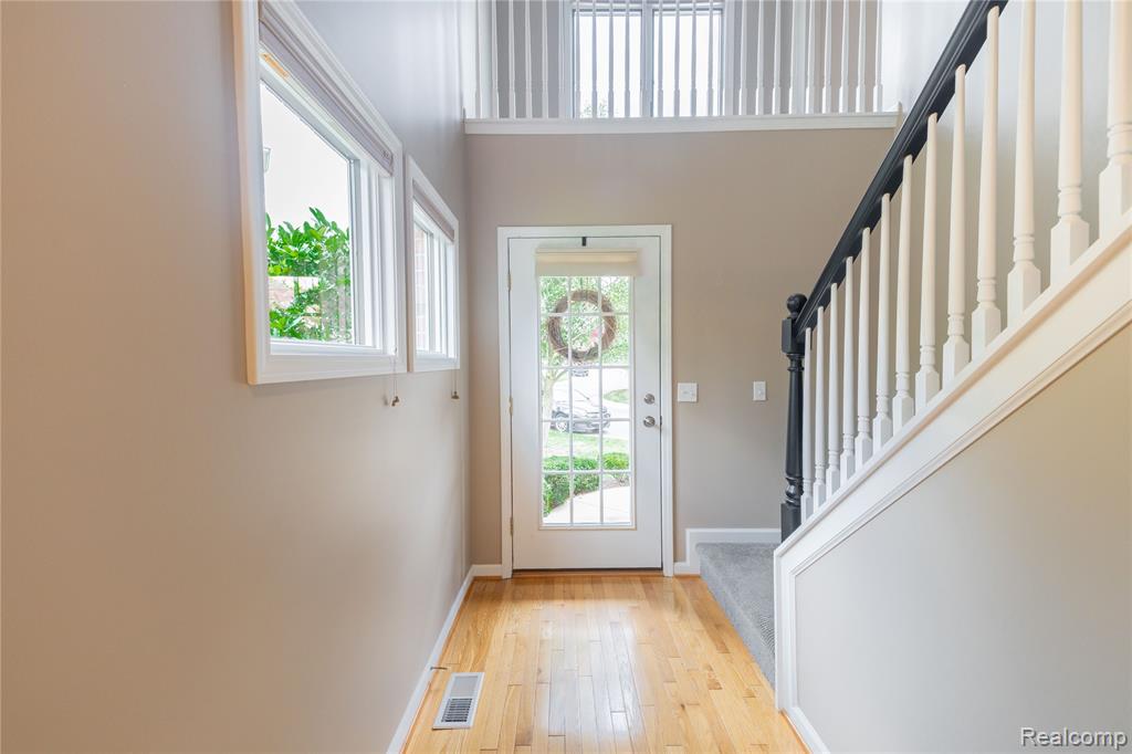 50580 Beechwood Court, Plymouth, MI 48170 — Photo 5