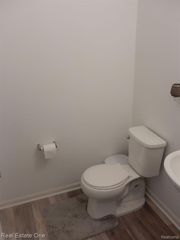 123 MONUMENT Lane, Wixom, MI 48393 — Photo 10