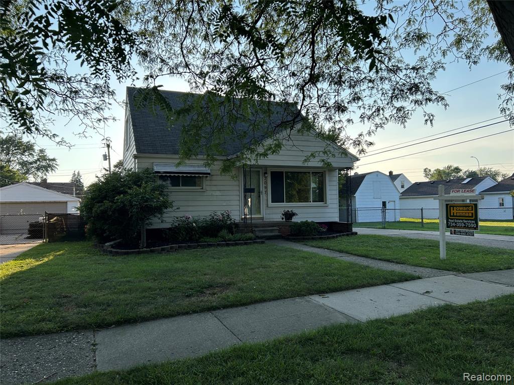7097 Deering Street, Garden City, MI — Photo 2