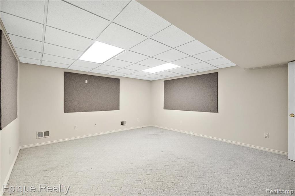 5675 Golf Pointe Drive, Clarkston, MI 48348 — Photo 56