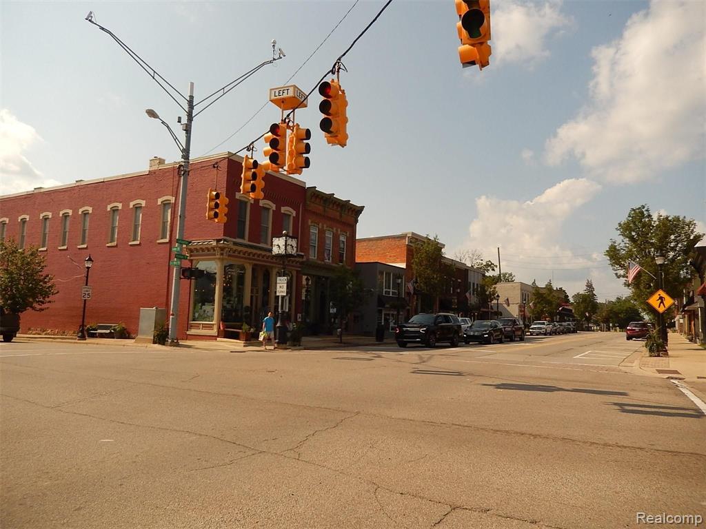 333 S LAFAYETTE Street, South Lyon, MI 48178 — Photo 6