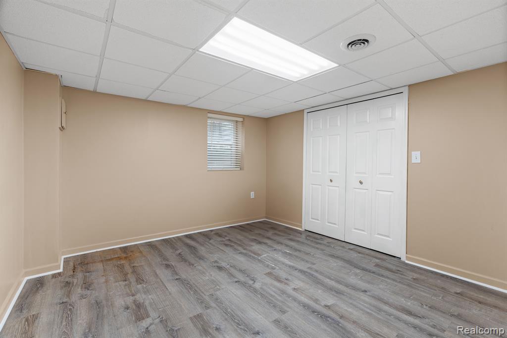 45419 GLENGARRY Boulevard, Canton, MI 48188 — Photo 32