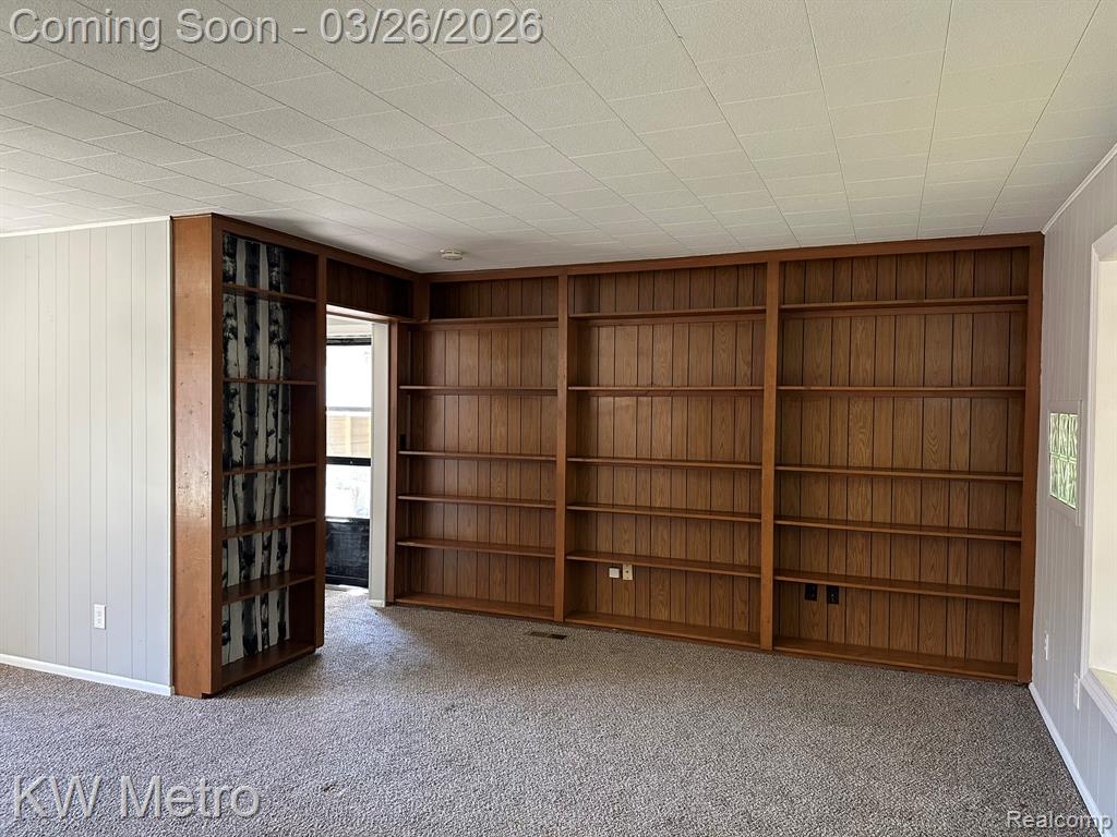 20498 Country Club Drive, Harper Woods, MI 48225 — Photo 9