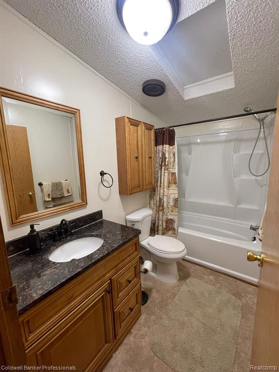 8523 TURNER Road, Imlay City, MI 48444 — Photo 15