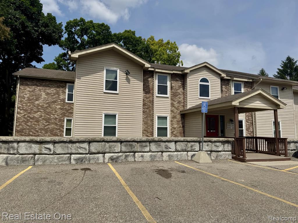 5096 Harbor Oak Drive, 31, Waterford, MI 48329 — Photo 2