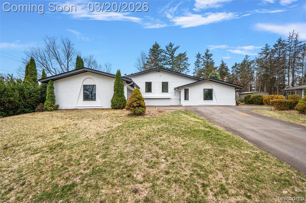 7811 Caberfae Trail, Clarkston, MI 48348 — Photo 9