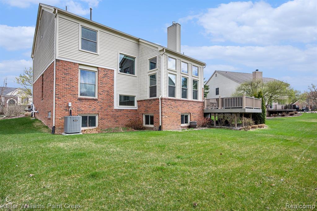 4172 WINCREST Lane, Rochester, MI 48306 — Photo 29