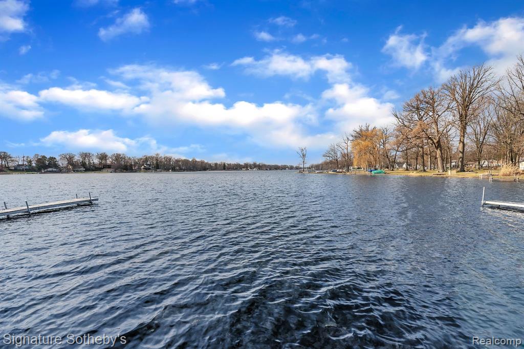1716 S HUGHES Road, Brighton, MI 48114 — Photo 11