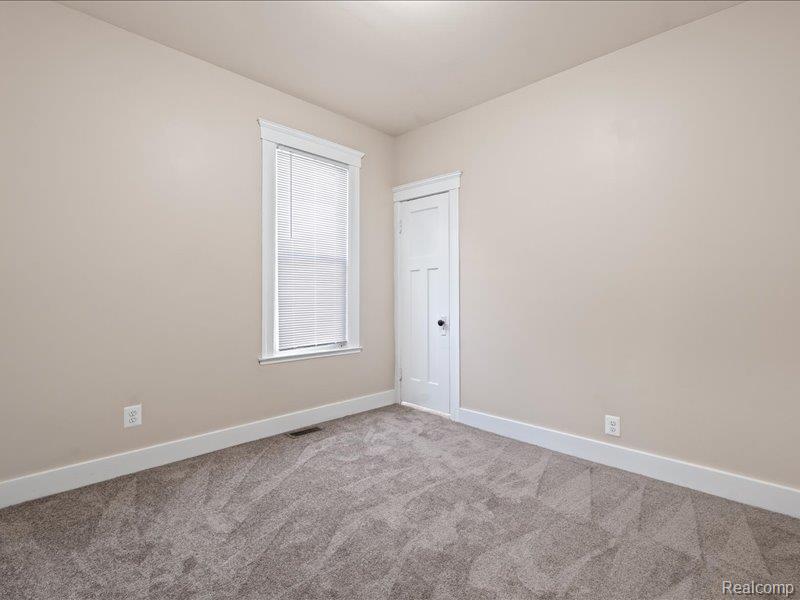 4498 Fischer Street, Detroit, MI 48214 — Photo 25