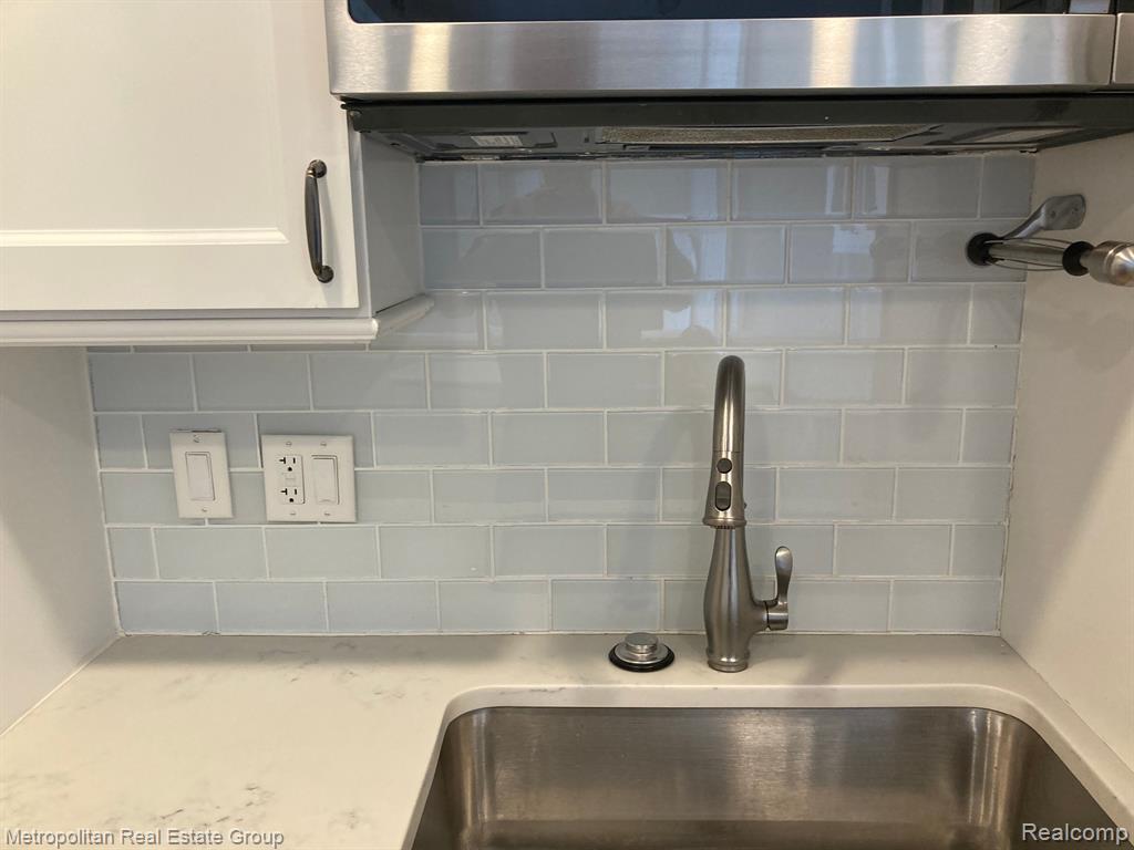 2900 E JEFFERSON Avenue, A-701, Detroit, MI 48207 — Photo 14