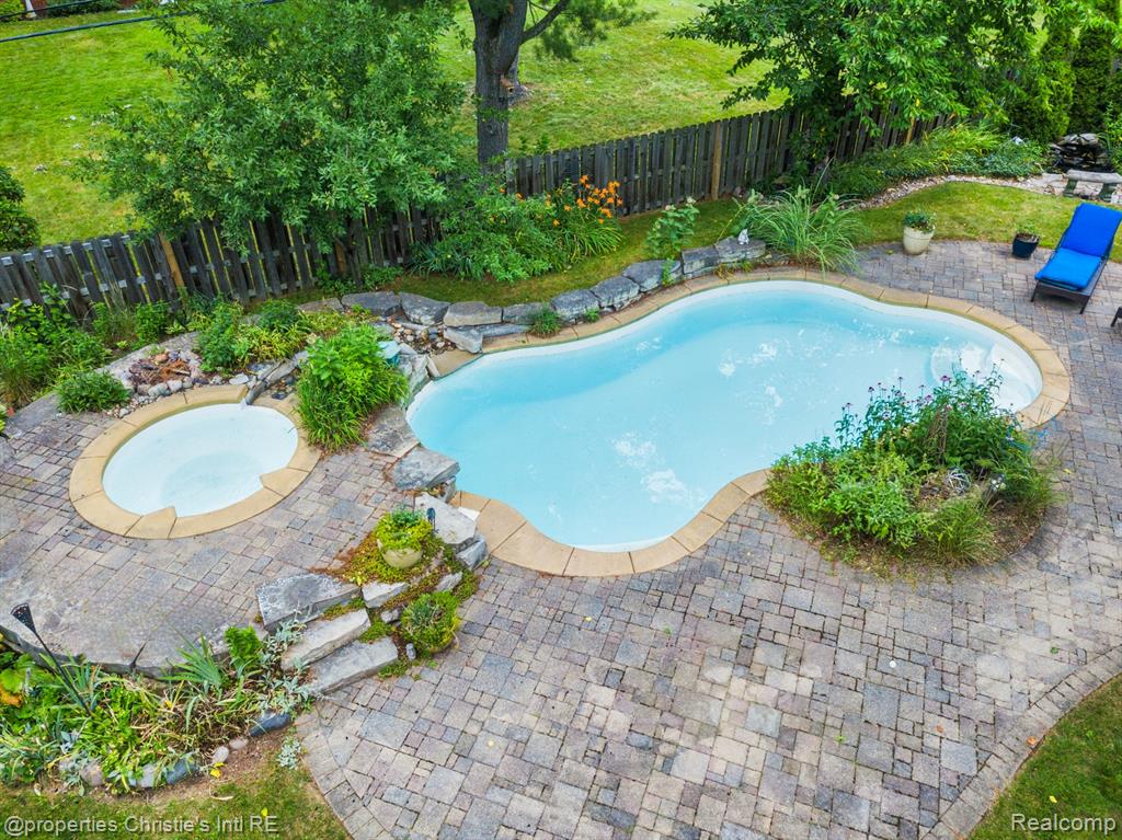 4247 Morningview Drive, Shelby Twp, MI 48316 — Photo 4