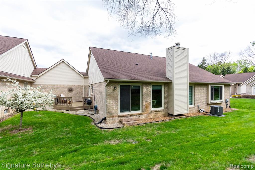 5396 Fairway Court, West Bloomfield, MI 48323 — Photo 43