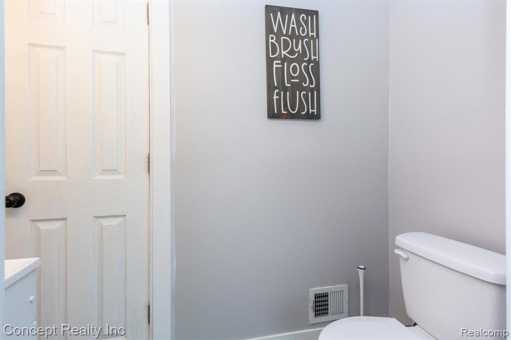4709 23rd Street, Wyandotte, MI 48192 — Photo 17