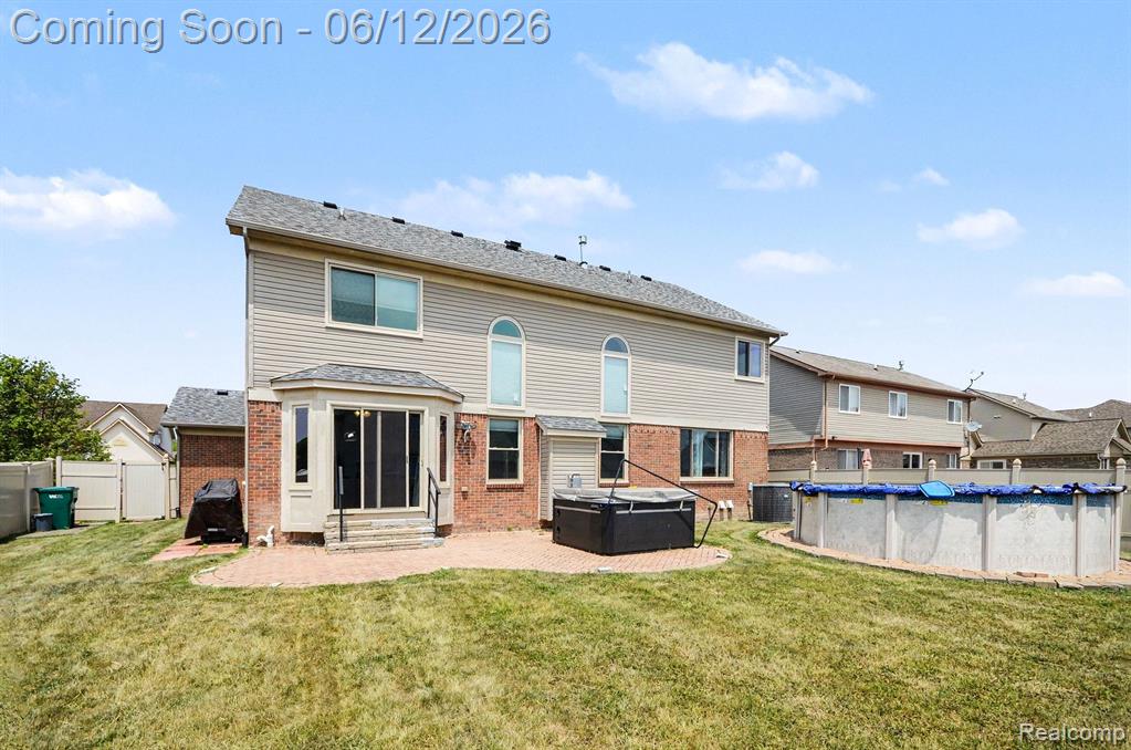19137 Uroda Street, Rockwood, MI — Photo 2