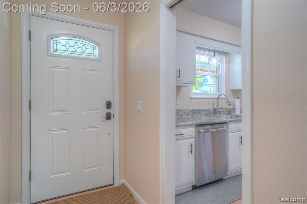 4323 Brayan Drive, Swartz Creek, MI 48473 — Photo 6