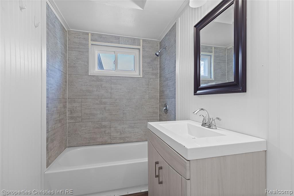 12253 Marla Drive, Warren, MI 48088 — Photo 20