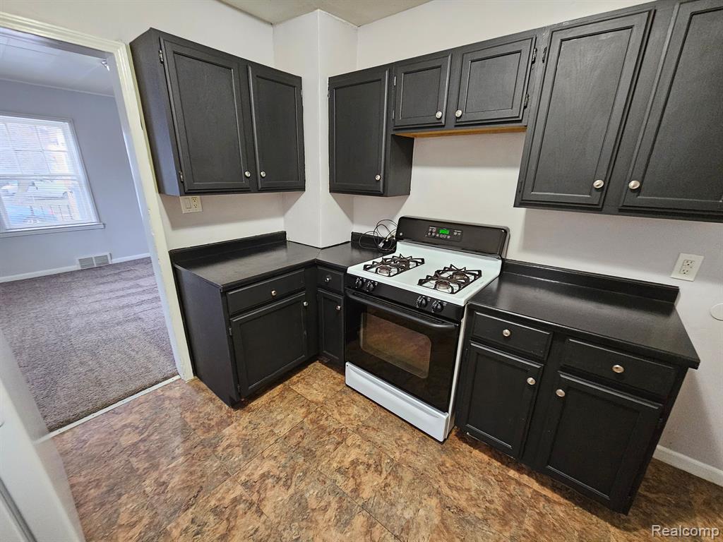 7544 PROSPECT Avenue, Warren, MI 48091 — Photo 7