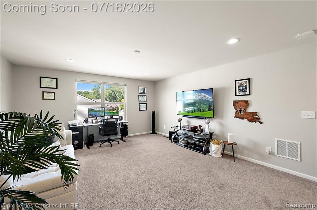 50026 Alden, Canton, MI 48188 — Photo 28