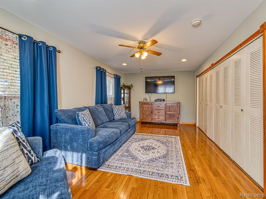 6676 Syracuse Street, Taylor, MI 48180 — Photo 11