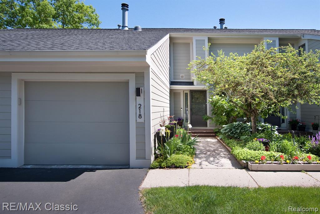 218 Whitlock Street, 10, Saline, MI 48176 — Photo 2