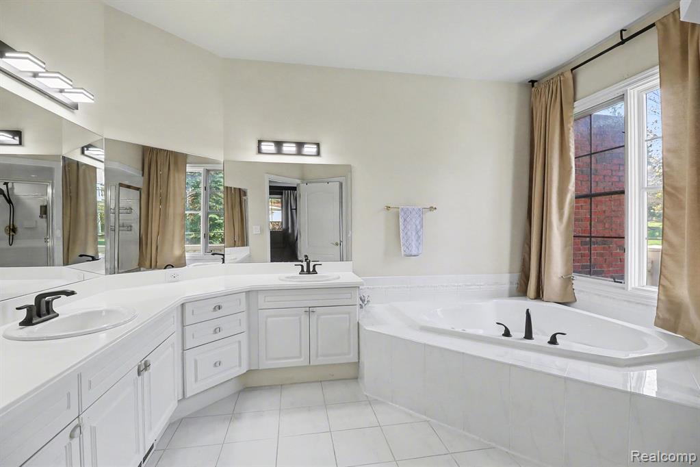 2869 Hastings Court, Oakland, MI 48306 — Photo 39